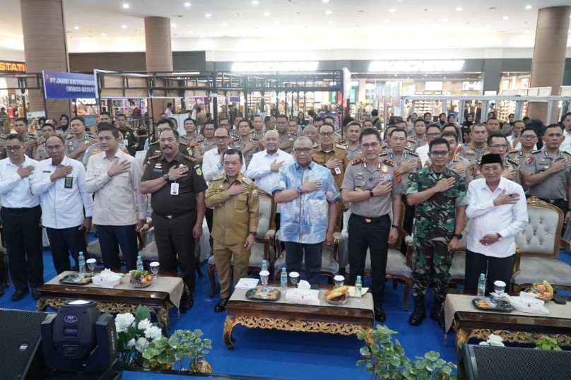 Gubernur Al Haris Apresiasi Bhayangkara Presisi Job Fair dan Bazaar UMKM Polda Jambi, Dorong Pengurangan Pengangguran dan Kemiskinan