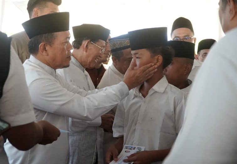 Gelar 10 Muharram 1448 H/2026 M, Pemprov Jambi Beri Santunan kepada 2000 Anak Yatim dan Difabel
