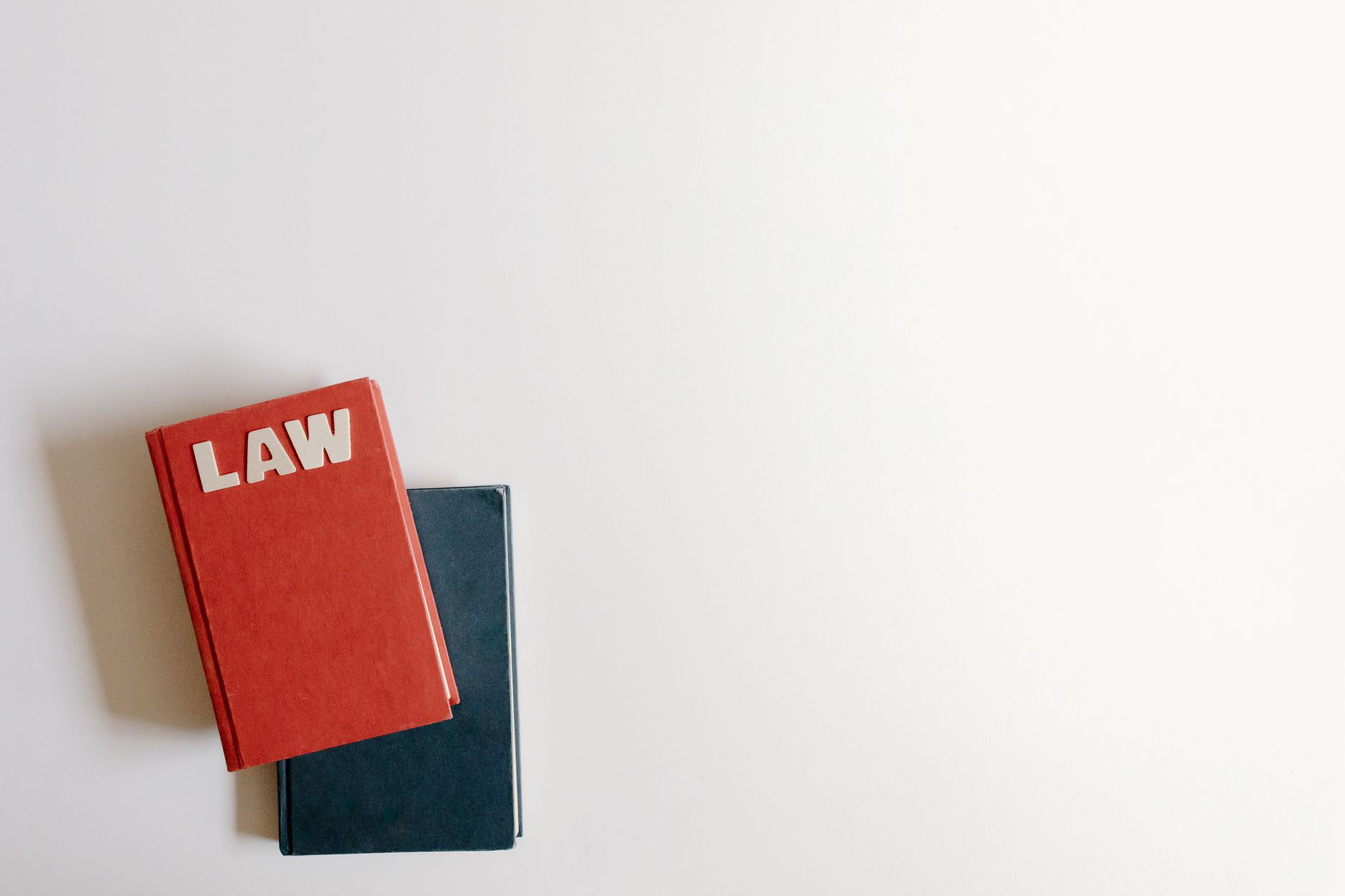 photo by tara winstead on pexels | cara cek pinjol legal illustration