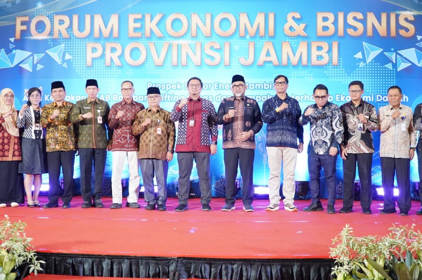 Hadiri Forum Ekonomi Bisnis, Sekda Sudirman Tekankan Tata Kelola Migas dengan Memperhatikan Aspek Lingkungan