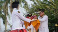 Pimpin Upacara HUT RI, Gubernur Al Haris Tegaskan Semangat Proklamasi Mengisi Kemerdekaan Bekerja untuk Indonesia