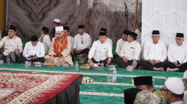 Gubernur Al Haris: Kekuasaan Milik Allah, Perbanyak Shalawat