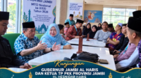 Gubernur Al Haris dan Ketua TP PKK Beri Semangat 54 Kafilah Jambi di Pembukaan MTQ Nasional 2026