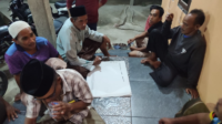 Warga Penyengat Olak Gelar Rapat Strategis Bahas Polemik Stockpile Pasir CV Lintas Makmur Sejahtera Warga Penyengat Olak Gelar Rapat Strategis Bahas Polemik Stockpile Pasir CV Lintas Makmur Sejahtera