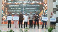Gubernur Al Haris: Pemprov Jambi Perkuat Perlindungan Jamsostek bagi Pekerja Rentan